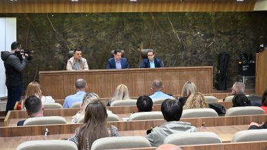 Photo of Kryetari Valbon Limani mblodhi Këshillin Lokal për Preventivë: Në fokus siguria e qytetarëve, dhuna në familje dhe trajtimi i qenve të pastrehë