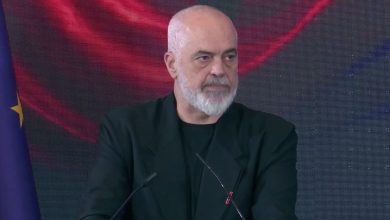 Photo of “Jeta ikën shumë shpejt miqtë e mi”, Rama citon Aleksandrin e Madh për të përcjellë mesazhin e fortë: As njeriu më i fuqishëm s’i ikën dot vdekjes