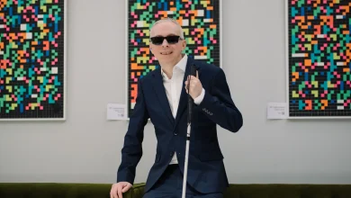 Photo of Për herë të parë, një njeri i verbër do të vrapojë një maratonë me ndihmën e syzeve me Al