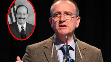 Photo of Taravari për Eliot Engel: Ishte një njeri që në momentet më të vështira qëndroi në anën e së drejtës, të lirisë dhe të dinjitetit të popullit të Kosovës