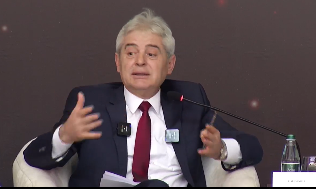 Ahmeti  Vendimi për krerët e UÇK së dëshprues  bëj thirrje për maturi dhe unitet 