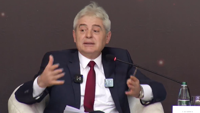 Photo of “Gjuha shqipe në Maqedoni një rrezik i vërtetë”, Ali Ahmeti: Pa shqiptarët Maqedonia i ka ditët e numëruara