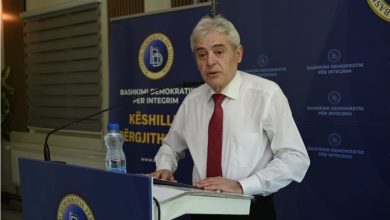 Photo of Ali Ahmeti ngre alarmin për rrezikimin e Marrëveshja e Ohrit – Akuza për presion politik dhe shënjestrim të ish-kryetarëve të komunave nga pushteti