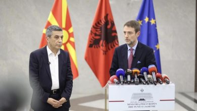 Photo of Hoxha pas takimit me Mexhitin: Askush nuk na ndan, Shqipëria e angazhuar për të drejtat e shqiptarëve