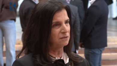 Photo of “Dëgjoje si janë jehonat e lirisë”, gruaja e “Katanës” rrëfen momentet më emocionuese me të (VIDEO)