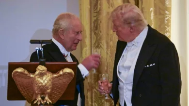 Photo of Mbreti Charles “i kthen monedhën” Trump për batutën në Davos: Pa britanikët, sot amerikanët do flisnin frëngjisht