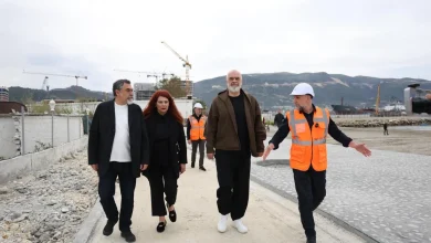 Photo of Rama në kantierin e “Lungomare 4”, inspekton punimet në shëtitoren e re në Vlorë: Duhet të identifikojmë vende të tjera për parkime