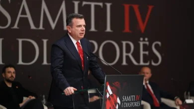 Photo of Samiti i Diasporës, Balla: Duhet të kemi të zgjedhurit tanë nga diaspora në Shqipëri