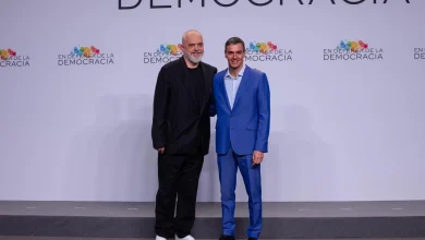 Photo of “Sanchez, mik i vyer dhe udhëheqës i mençur”/ Rama në Samitin e të Majtës në Spanjë, Barcelona mbledh liderët progresistë, fokus mbrojtja e demokracisë