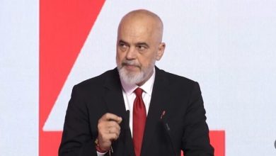 Photo of “Arritën deri në pikën sa nxorën flamujt e Gjermanisë në bulevard”/ Rama për opozitën: Dua të argëtohem pak me ta, kam qejf kur…