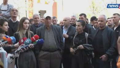Photo of “Na pështyjnë me radhë”/ Pas takimit me ministrin e Bujqësisë, fermerja e revoltuar: Nuk mban më, le të zbresin poshtë, me kë tallen…