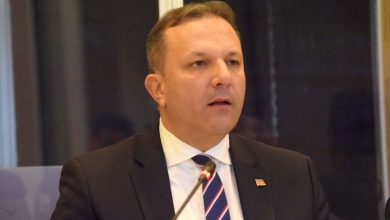 Photo of Spasovski: Ndryshimet për shtetësinë e funksionarëve duhet të vlejnë për të gjithë