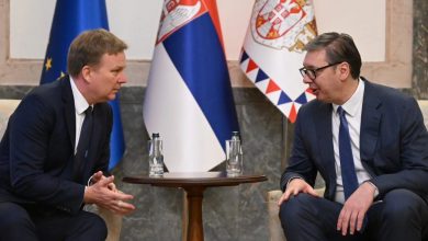 Photo of Vuçiq takohet me Sorensenin, flasin për dialogun Kosovë-Serbi