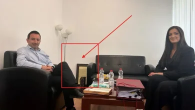 Photo of Deklarata e Pavarësisë në tokë e pas kauçit, reagon Dimal Basha: Jemi në proces të bartjes në objekt të ri, zyrtarët do ta varin në mur