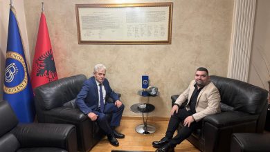 Photo of Ahmeti pret në takim Albon Rexhepin nga Çegrani i Gostivarit, që u angazhua në Artemis II nga NASA