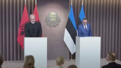 Photo of “Starmer na solli shiun, unë ju solla diellin nga Tirana”/ Rama batuta me kryeministrin estonez: Ejani në Shqipëri edhe në dimër, aty s’ka simpati për Putinin
