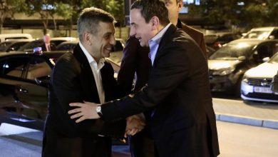 Photo of Në prag të kongresit të VLEN-it kryeministri Albin Kurti arrin në Shkup, pritet nga Mexhiti