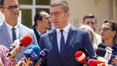 Photo of Mickoski për protestat e studentëve: Juristë që luftojnë për drejtësi, e shkelin ligjin! Zgjidhja për provimin e jurisprudencës do të dërgohet në Komisionin e Venecias