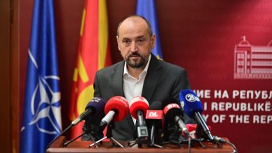 Photo of Deputeti Bytyqi kërkon nga Dimitrieska-Koçoska të raportojë në Kuvend për borxhin prej 260 milionë eurosh përcjell Zhurnal.mk .