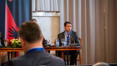 Photo of Kryetari i Gostivarit, Valbon Limani panelist në Forumin e Biznesit Maqedoni e Veriut – Shqipëri “Përtej Kufijve”; Korridori VIII aks i zhvillimit dhe integrimit rajonal