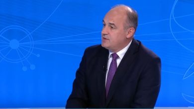 Photo of “Presim lajme të mëdha”, Hoxhaj: Thaçi dhe të tjerët të kthehen në shtëpi (VIDEO)