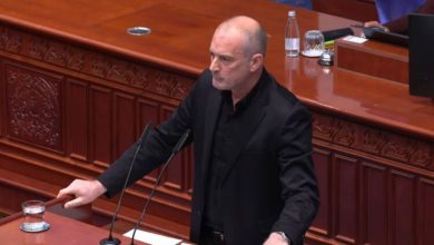 Photo of Snopçe – Nikollovskit: Për Korridorin 8 pyesni UNESCO-n, për 5000 ndërtime pa leje në Ohër nuk e pyesni UNESCO-n (VIDEO)