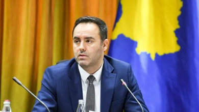 Photo of konjufca:%20Integrim%20n%C3%AB%20tregun%20evropian%20po,%20dhoma%20pritjeje%20jo%20p%C3%ABrcjell%20%20Zhurnal.mk%20.