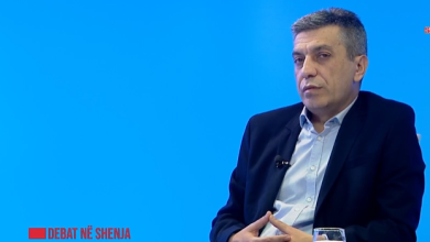 Photo of VLEN me dy kryetarë, kompromis apo strategji? Përgjigjet Mexhiti