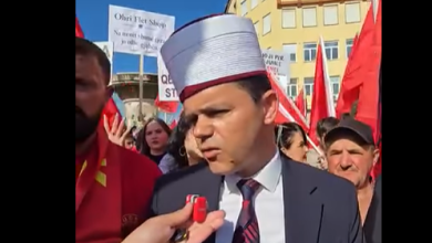 Photo of Hoxha nga protesta në Shkup: Këtë gjuhë nuk kemi ndërmend t’ia falim askujt deri në Ditën e Kiametit. Shqip ashtē folur dhe shqip do folet deri në pafundësi