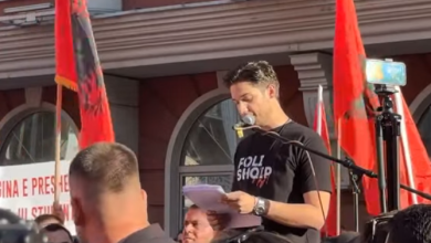 Photo of Protesta në Shkup/ Mevlan Ademi: Sa kohë duhet të presim për barazi në këtë vend? (VIDEO)