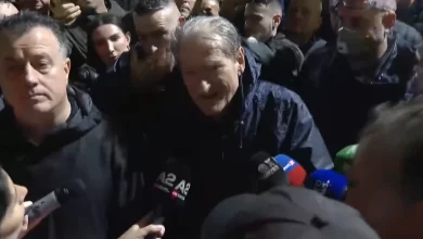 Photo of Tubimi i PD-së, reagon Berisha: Ishim në marshim paqësor, policia na bllokoi rrugën, do marrin përgjigjen e merituar