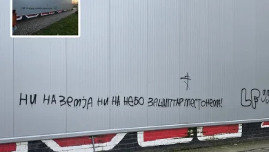Photo of “As në tokë, as në qiell…”, kur urrejtja ndaj shqiptarëve shkruhet në mure dhe shteti hesht!