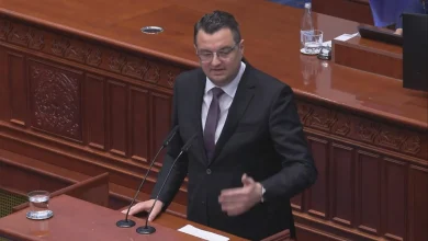 Photo of Jankullovski i përgjigjet Bytyqit: Qeveria po siguron stabilitet dhe rritje, Ju dyfishuat borxhin