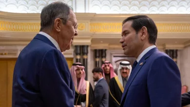 Photo of Lavrov i telefonon Rubios, Rusia paralajmëron sulme të reja dhe kërkon evakuimin e diplomatëve amerikanë nga Kievi