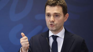Photo of Mucunski: Për momentin nuk ka kushte për ndryshime kushtetuese