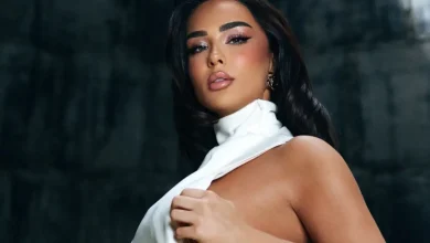 Photo of Xhensila Myrtezaj ndan pamje sensulae nga xhirimet e klipit të ri