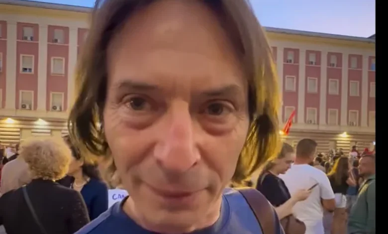 Video   Këshilltari i Kurtit i bashkohet protestës  shtohen dyshimet se kush po e orienton kauzën e  Zvërnecit 