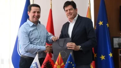 Photo of Valbon Limani takohet me euroambasadorin e BE-së, Rokas