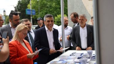 Photo of Izet Mexhiti: Sot Shkupi flet shqip