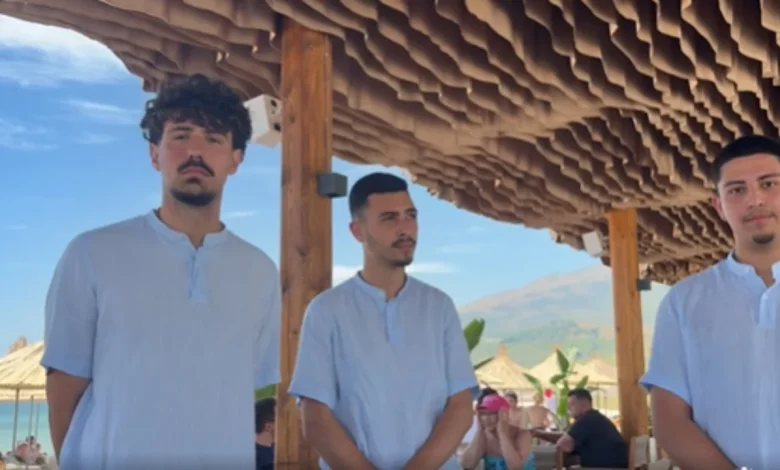  1 mijë euro rroga dhe 50 euro bakshishe dita   Rama ndan bisedën me kamarierët në Radhimë  Në Shqipëri nuk ka paga më të ulëta se në Greqi për turizmin