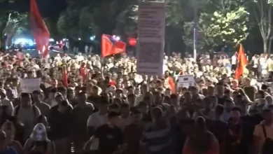 Photo of LIVE/ Dita e 20-të e protestës në Tiranë, pas disa orësh para Kryeministrisë, qytetarët nisin marshimin në kryeqytet
