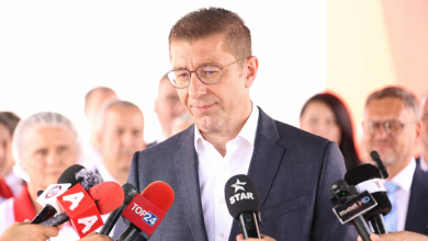 Photo of Mickoski: Qendra Klinike në Shkup duhet të ndërtohet në pllajën përpara pishinës “Boris Trajkovski”