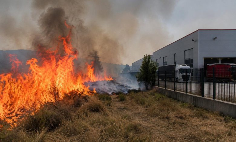 Alarm nga zjarret  kufizohet lëvizja në Malin Sharr