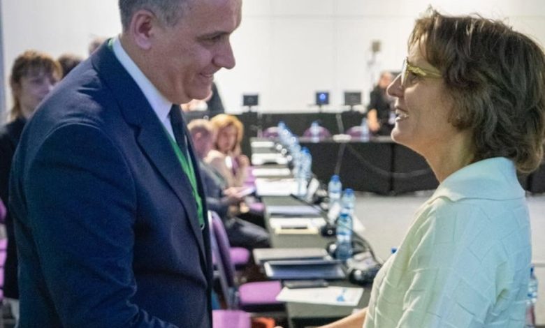 Ministri Hoxha në Sofje takoi eurokomisioneren për Mjedis  Qëndrueshmërinë e Burimeve Ujore dhe Ekonominë Qarkulluese Konkurruese  Jessika Roswall