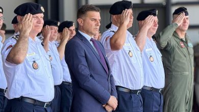 Photo of Shabani në ditën e Wing-ut të Aviacionit: Jam krenar me përkushtimin dhe profesionalizmin tuaj!