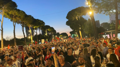 Photo of Misteri i liderit protestës: kush mund të jetë prapa saj?