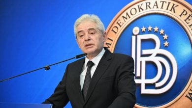 Photo of Ahmeti: Themeluesit e UÇK-së dhe BDI-së po u lënë vend të rinjve, unë do t’u bashkohem veteranëve
