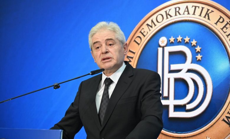 Ahmeti  Themeluesit e UÇK së dhe BDI së po u lënë vend të rinjve  unë do t u bashkohem veteranëve