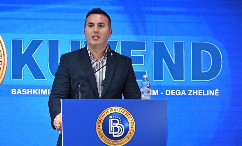 Arbër Ademi  Edhe Parlamenti Evropian kundër gënjeshtrave të VLEN it