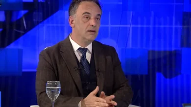 Photo of Musliu ndaj Azir Aliut: Meru me probleme shëndetësore, jo me politikë! përcjell Zhurnal.mk .